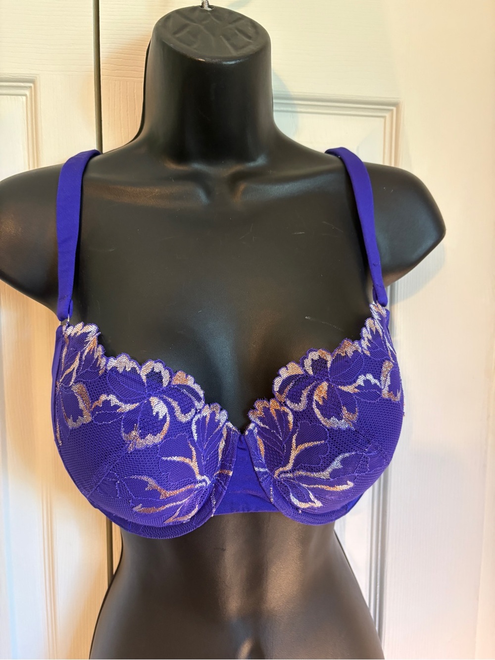 La SENZA So Free Purple Lace Underwire Bra with Gold Accent Embroidery
